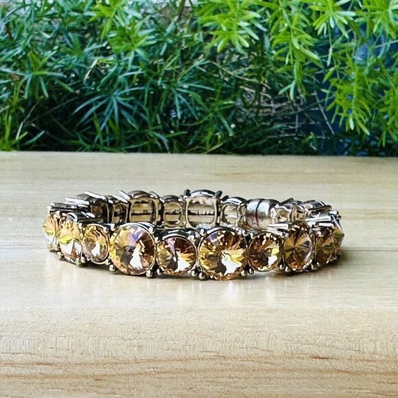 Fashion Crystal Bracelet Amber Rhinestones‎ Gold Tone Bangle Magnetic Clasp 6.75 - Picture 1 of 6